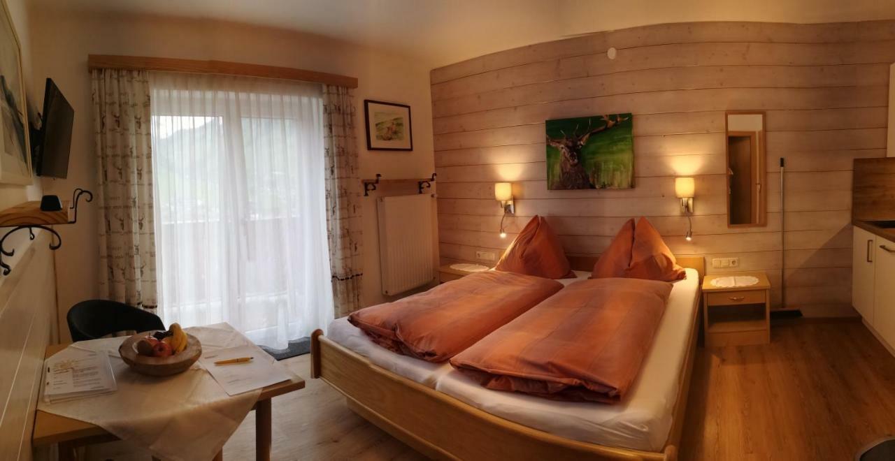 Apartamento Haus Sonnenschein Saalbach-Hinterglemm Exterior foto