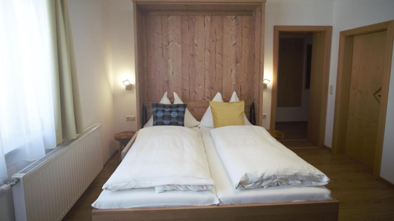 Apartamento Haus Sonnenschein Saalbach-Hinterglemm Exterior foto